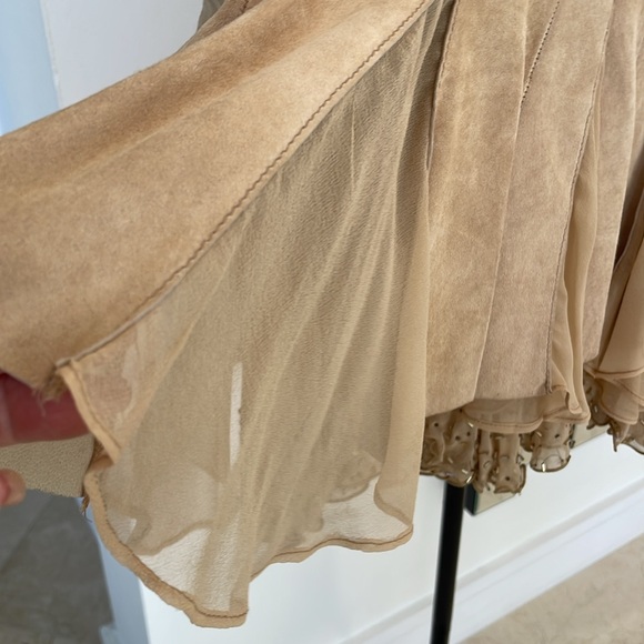 NWT JUNE ANTHROPOLOGIE SUEDE SKIRT WITH REMOVABLE RUFFLE - Picture 2 of 10